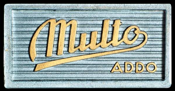 Multo badge, late version
